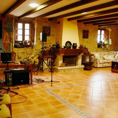Casa De Maside * Pantón